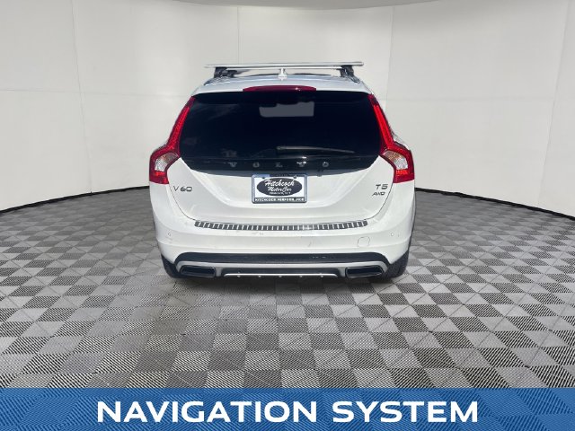 2018 Volvo V60 Cross Country view 5
