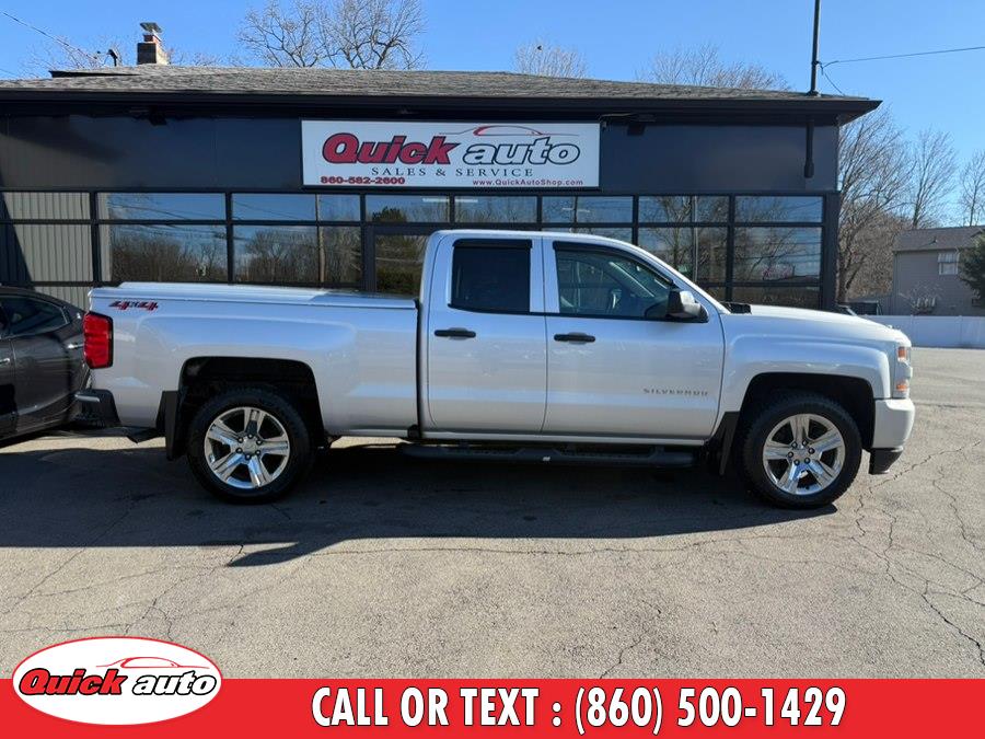 2018 Chevrolet Silverado 1500 view 3