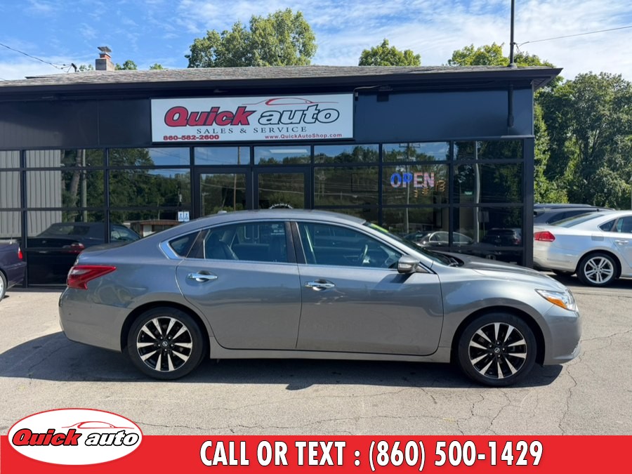 2018 Nissan Altima view 3