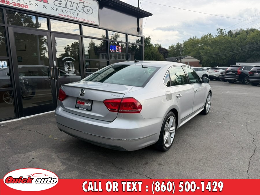 2013 Volkswagen Passat view 4