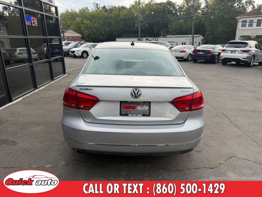 2013 Volkswagen Passat view 5
