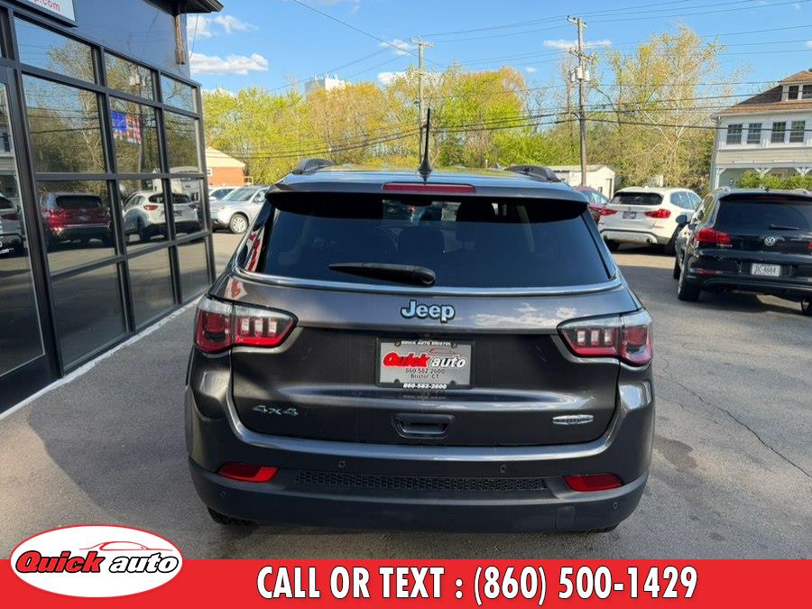 2018 Jeep Compass view 5