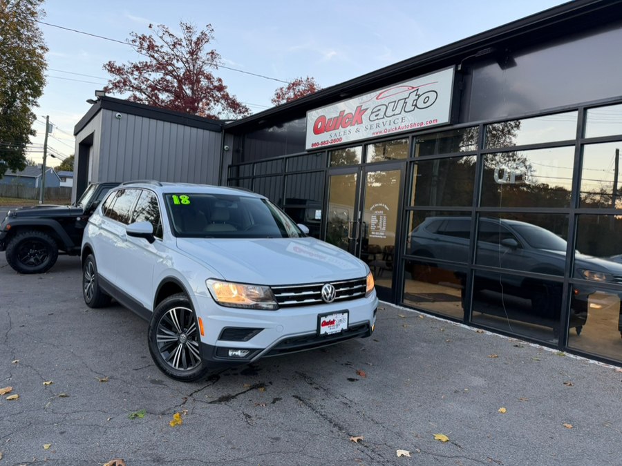 2018 Volkswagen Tiguan view 2