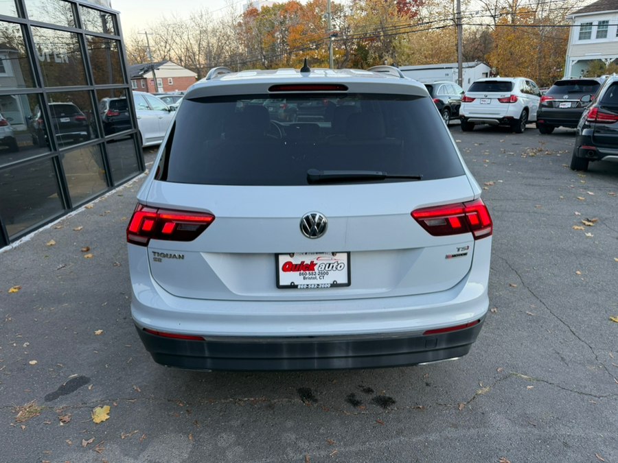 2018 Volkswagen Tiguan view 5