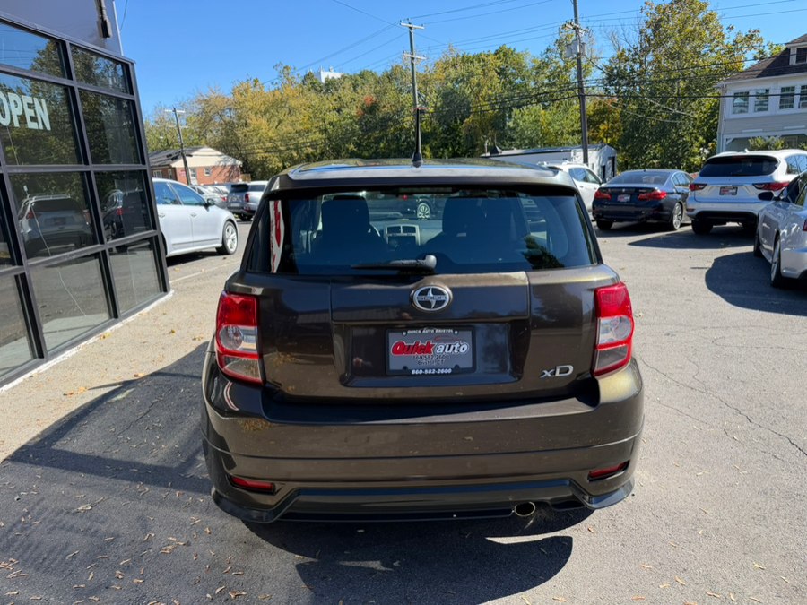 2011 Scion xD view 5