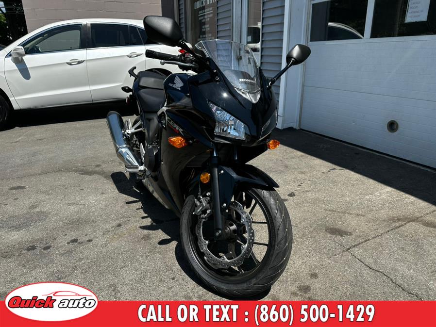 2013 Honda CBR view 3