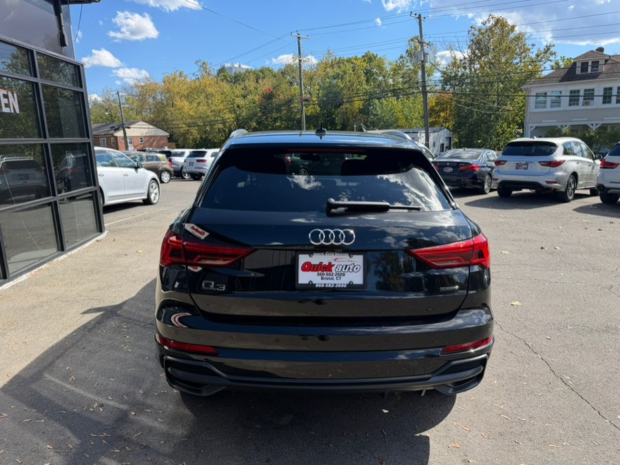 2021 Audi Q3 view 5