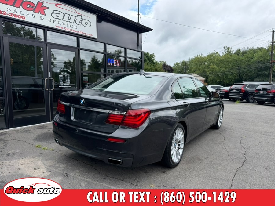 2015 BMW 7 Series view 4