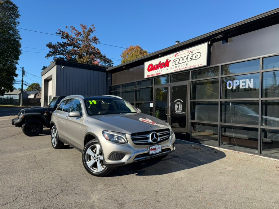2019 Mercedes-Benz GLC view 2