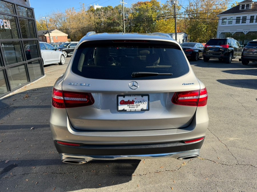 2019 Mercedes-Benz GLC view 5