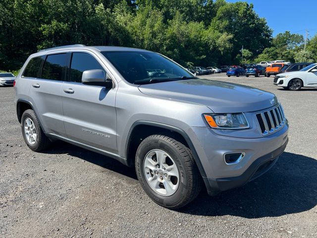 2016 Jeep Grand Cherokee view 3