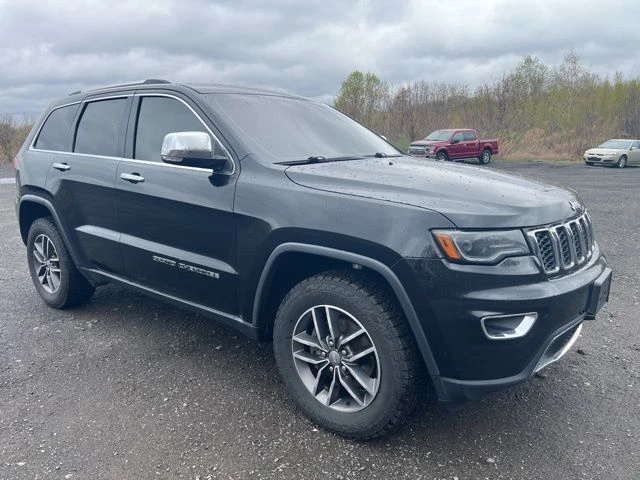 2017 Jeep Grand Cherokee view 3