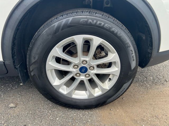 2022 Ford Escape SE - Photo 9