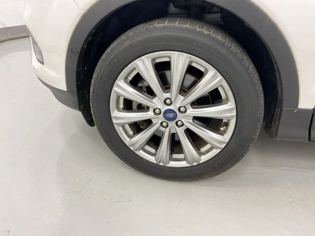 2018 Ford Escape view 5