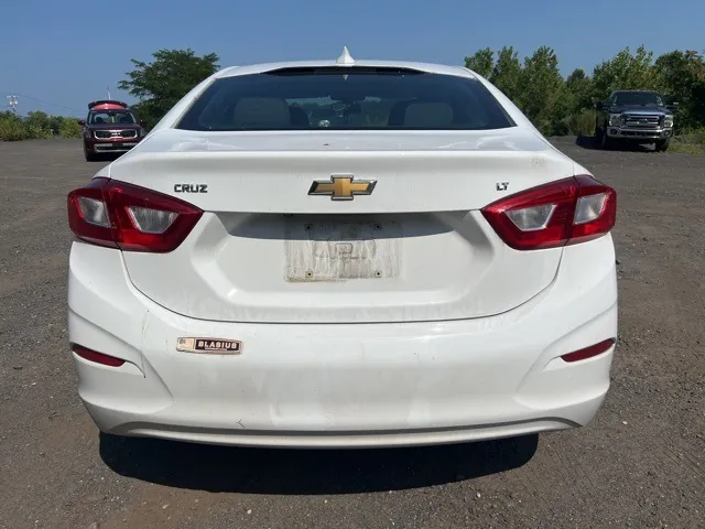 2018 Chevrolet Cruze - Image 6