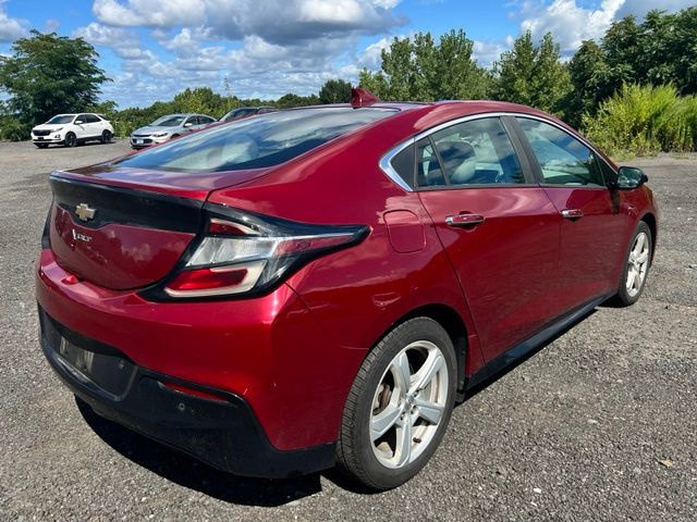 2018 Chevrolet Volt view 5