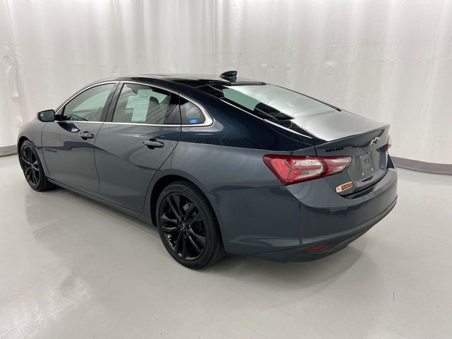 2021 Chevrolet Malibu view 3