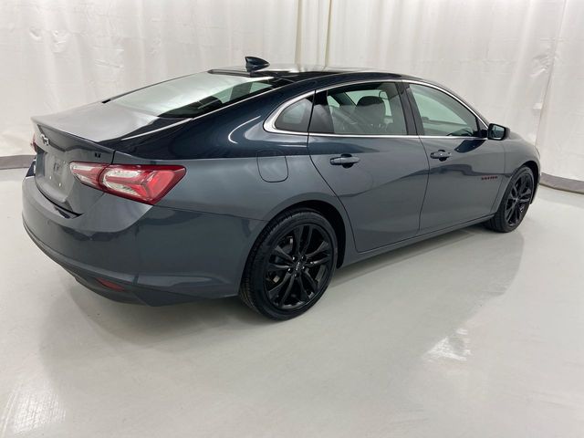 2021 Chevrolet Malibu view 4