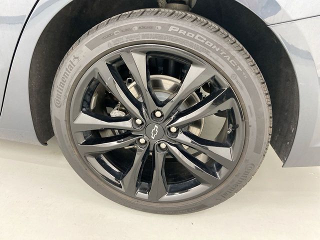 2021 Chevrolet Malibu view 5