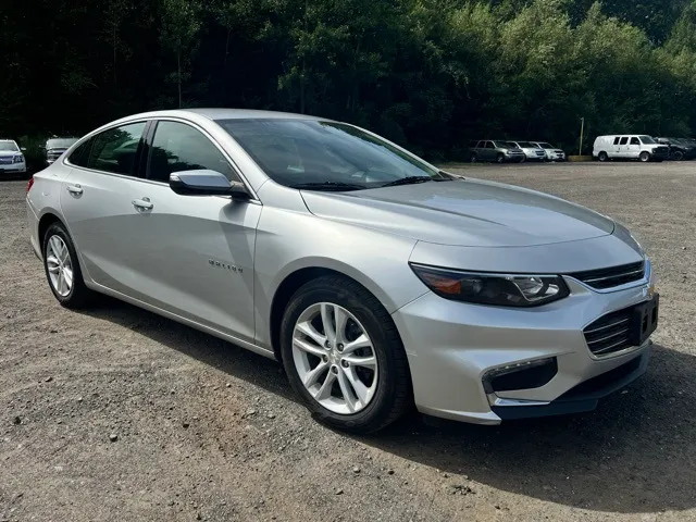 2016 Chevrolet Malibu - Image 3