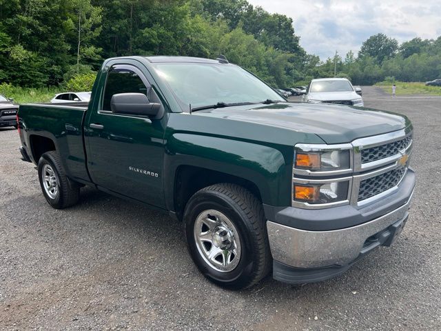2015 Chevrolet Silverado 1500 view 3