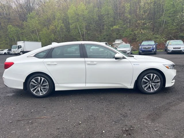 2018 Honda Accord Hybrid view 4