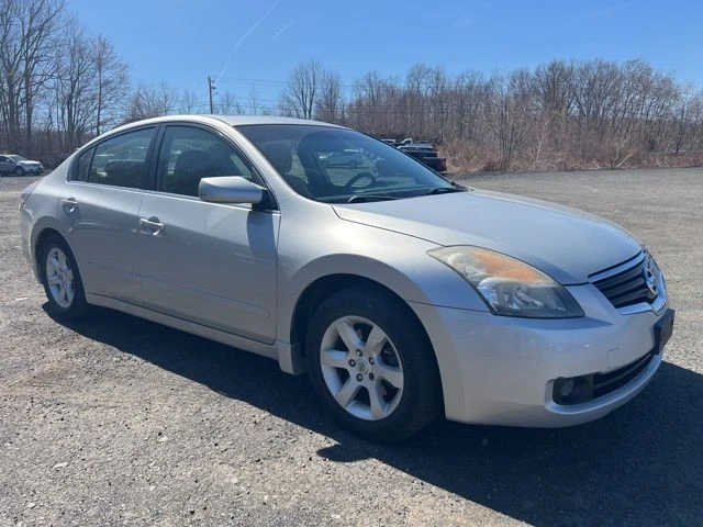 2009 Nissan Altima view 3