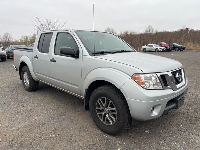 2016 Nissan Frontier view 3