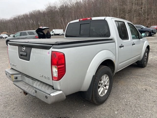 2016 Nissan Frontier view 5