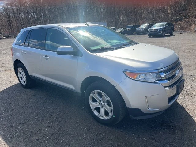 2014 Ford Edge view 3