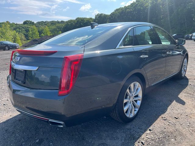 2017 Cadillac XTS view 5