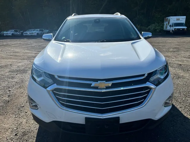 2020 Chevrolet Equinox view 2