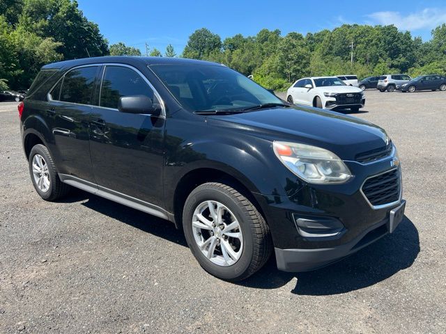 2017 Chevrolet Equinox view 3