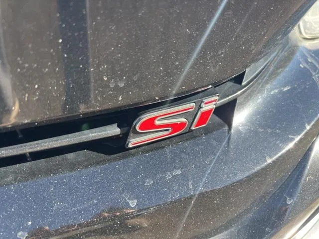 2018 Honda Civic view 3