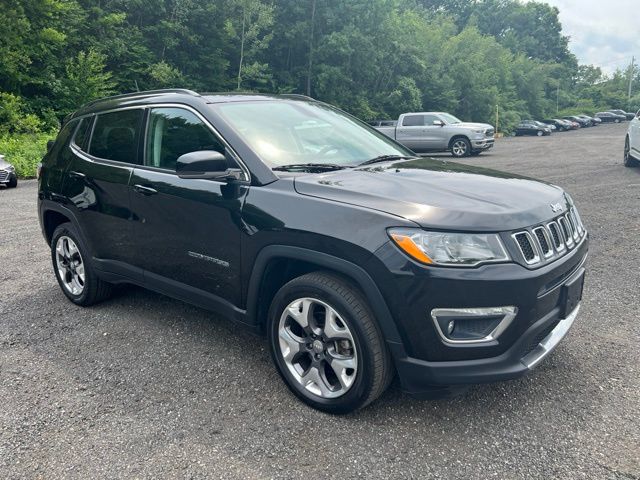 2019 Jeep Compass view 3