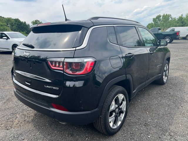 2019 Jeep Compass view 5