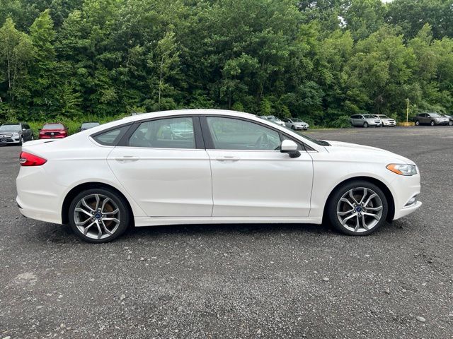 2017 Ford Fusion view 4