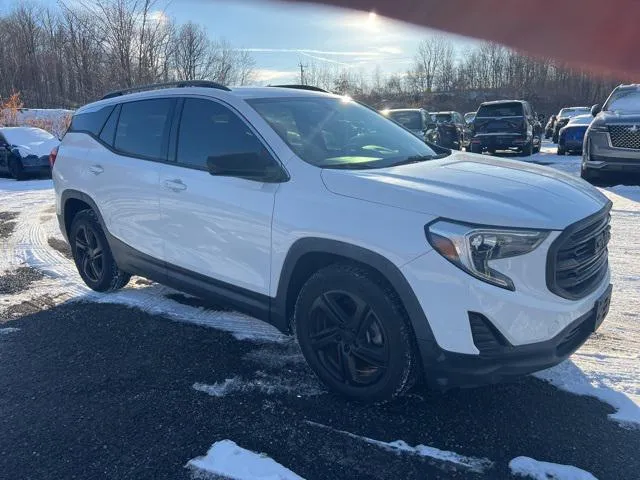 2018 GMC Terrain view 3