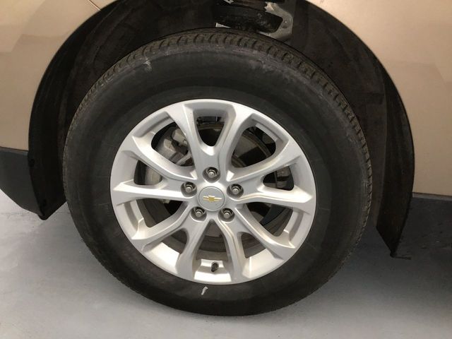 2018 Chevrolet Equinox view 5