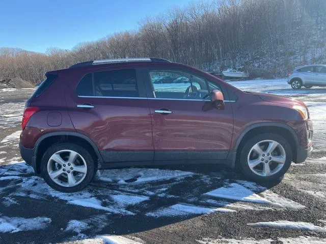 2016 Chevrolet Trax view 4