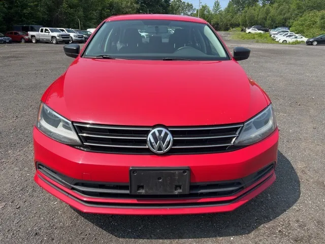 2015 Volkswagen Jetta 2