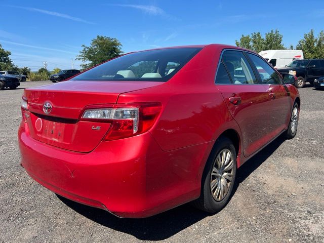 2012 Toyota Camry view 5