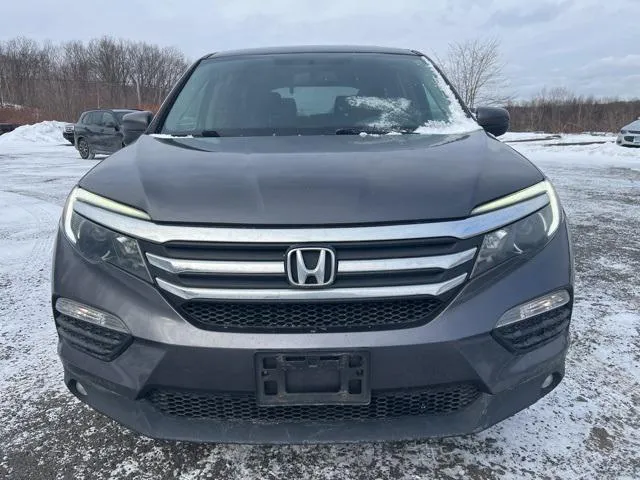 2018 Honda Pilot view 2