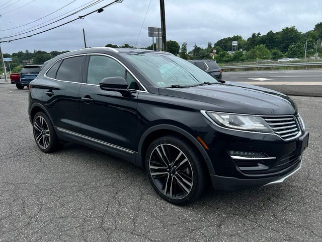 2017 Lincoln MKC view 3