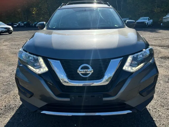 2017 Nissan Rogue view 2