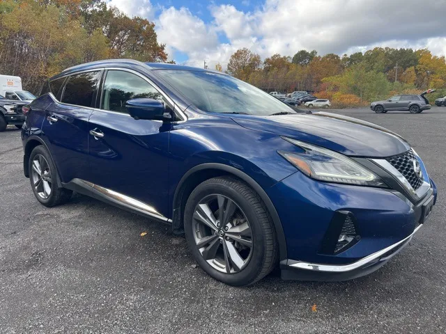 2019 Nissan Murano view 3