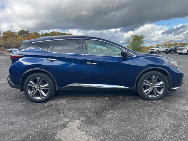 2019 Nissan Murano view 4
