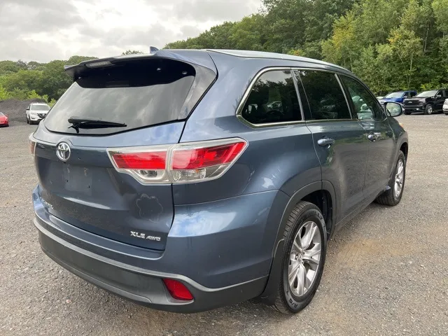 2015 Toyota Highlander - Image 5