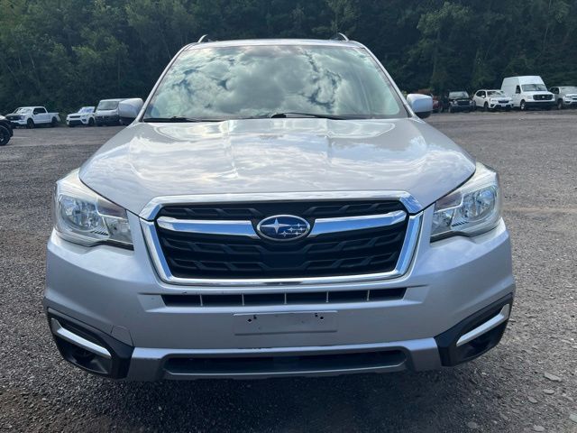 2017 Subaru Forester view 2