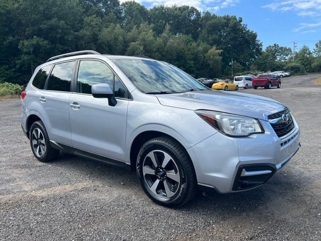 2017 Subaru Forester view 3